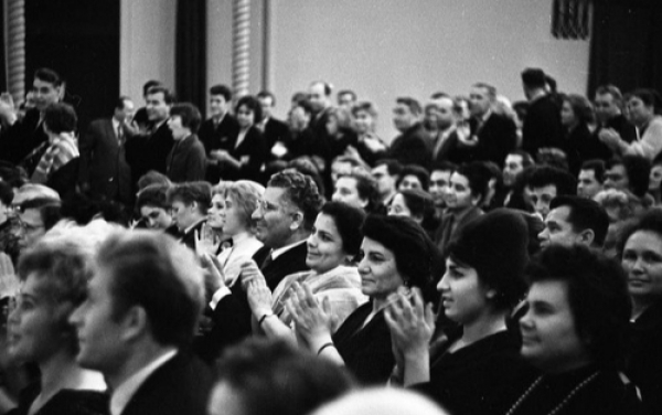 «Зритель массовка на «шоу» или бизнес под видом развлечения?»