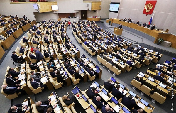 Вся правда о новогодней рабочей неделе: Госдума снова лишает нас полноценного отдыха